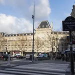 Veeve - Place De La Republique Hideaway