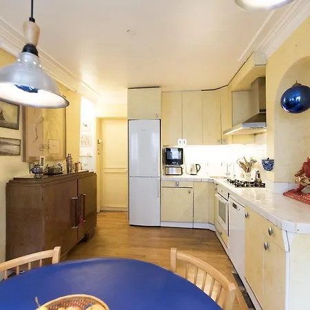 Veeve - Place De La Republique Hideaway Appartamento